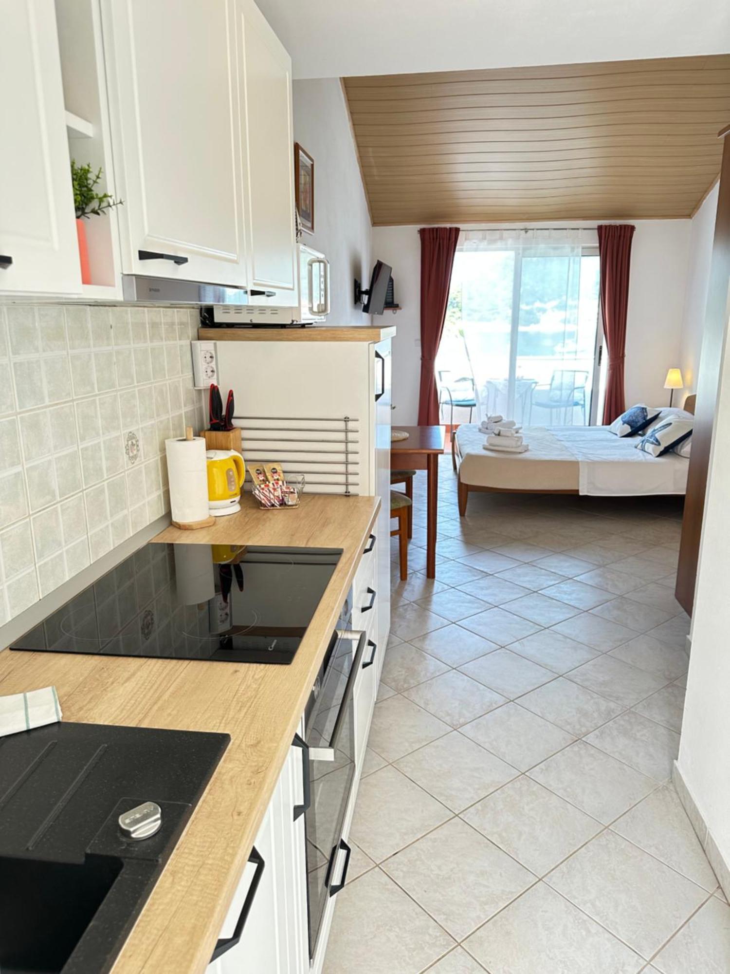 Apartments Marija Lastovo Екстериор снимка